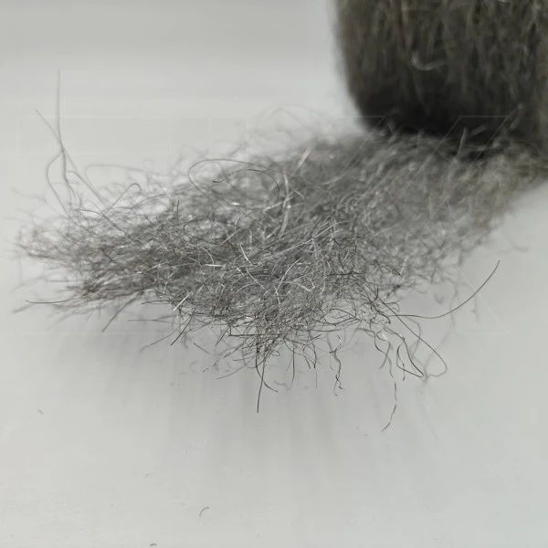 Laine dacier inoxydable GROSSIÈRE - rouleau 1 kg